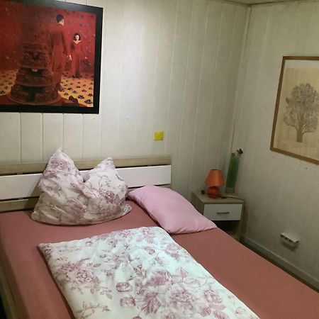 Schoenes Zimmer Im Seterant/Untergeschoss Ессен Екстер'єр фото